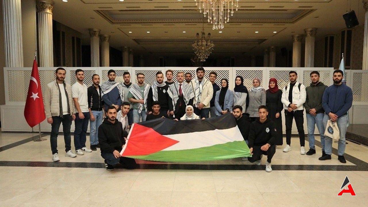 Gazi Üniversitesi'nden Filistinli Öğrencilere El Uzatıyor: Psikolojik Destek Programı Başladı