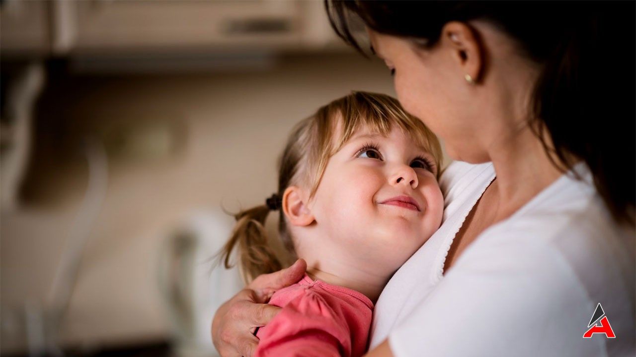 Güvenli Bağlanma: Bebeklerin Duygusal Sağlığının Anahtarı
