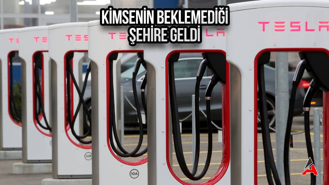 Tesla'dan Türkiye'de Elektrikli Devrim: Akhisar'a Yeni Supercharger İstasyonu Açıldı!