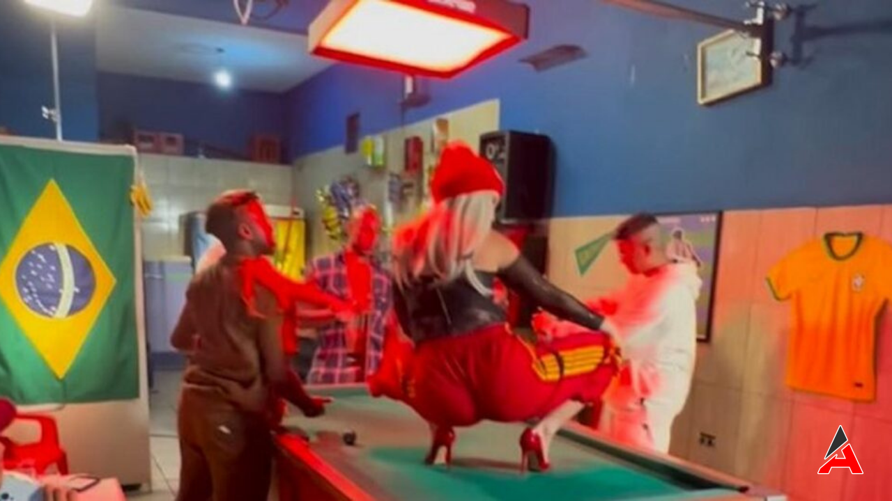 Wanda Nara Twerk Dansı Uzun Video İzle: Bilardo Masasında Yürek Hoplattı!