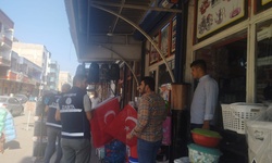 Korkunç Olay: Şanlıurfa'da Bayrak Dağıtan Zabıta Amiri Acımasızca Bıçaklandı!