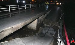 Balıkesir'de Sağanak Yağış Köprü Yıktı
