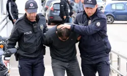 Adana'da Polis Memurunun Parmağını Kırdı
