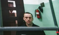 Navalny Öldü Mü? Navalny Kimdir? Neden Öldü?