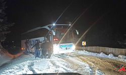 Yoğun Kar Yağışı Kastamonu'yu Teslim Aldı: Ilgaz Dağı Geçidi Kapatıldı