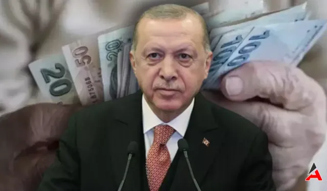 Cumhurbaşkanı Erdoğan'ın İkramiye Talimatı: Çalışan Emeklilere 5 Bin TL Aralık Ayında Yatırılacak