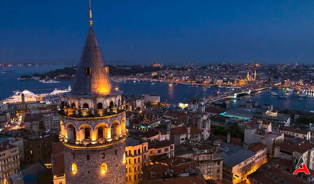 İstanbul'un Kuleleri Ve Dikkat Çekici Hikayeleri