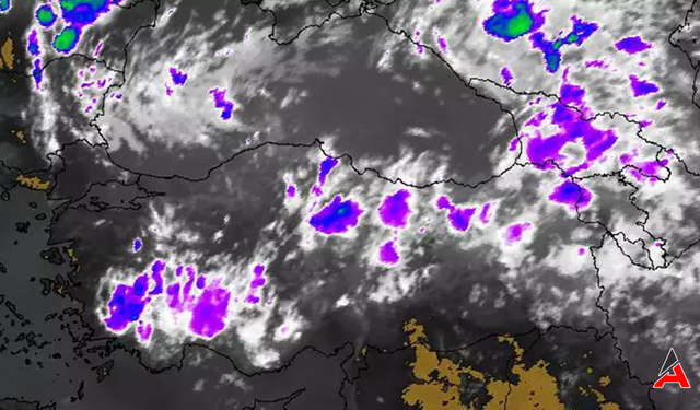 Meteoroloji Genel Müdürlüğü'nden Sağanak Yağış Uyarısı: İstanbul ve Ankara Dikkat!