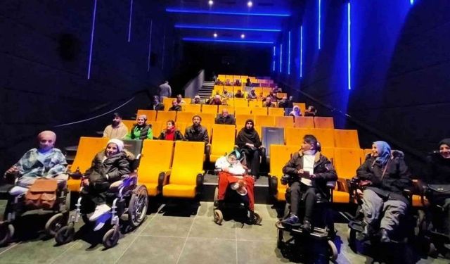 Engelli vatandaşlar sinemada ‘Buğday Tanesi’ filminde buluştu