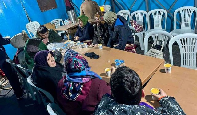 Talas’ta sosyal tesis ve çadırlarda sıcak çorba ikramı