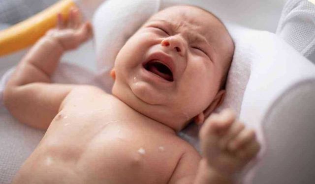 Bebek Gazı Neden Oluşur? Bebek Gazı Nasıl Çıkarılır?