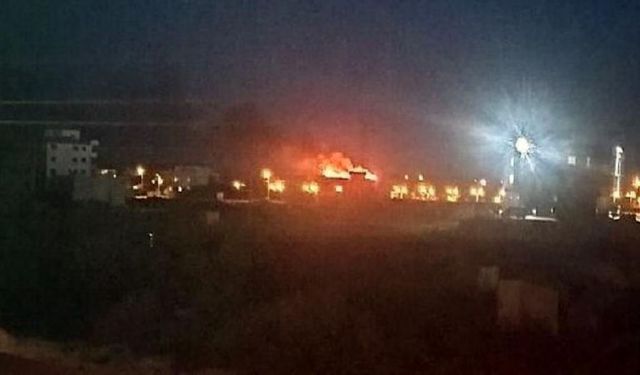 Mersin'deki Göksu Deltası'nda Yangın: Arazi Şartları Nedeniyle Yangına Müdahale Edilemiyor