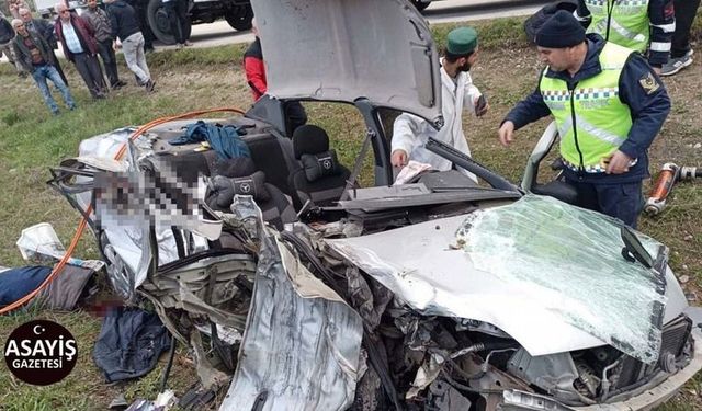 Bolu’da Otomobil Kağıt Gibi Ezildi: 1 Ölü, 2 Yaralı