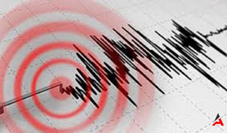 Son Dakika: İzmir'de 5.1 Büyüklüğünde Deprem!