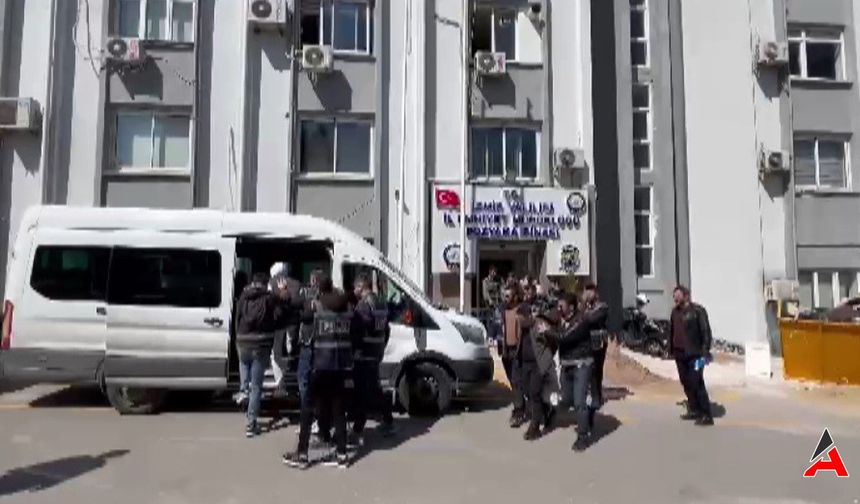 İzmir Metro İstasyonunda Şok Edici Cinayet: 7 Şüpheli Tutuklandı!