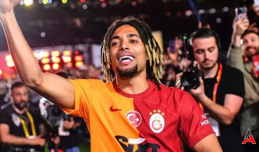 Galatasaray'dan Büyük Hamle: Sacha Boey, Bayern Münih'e Gidecek Mi?