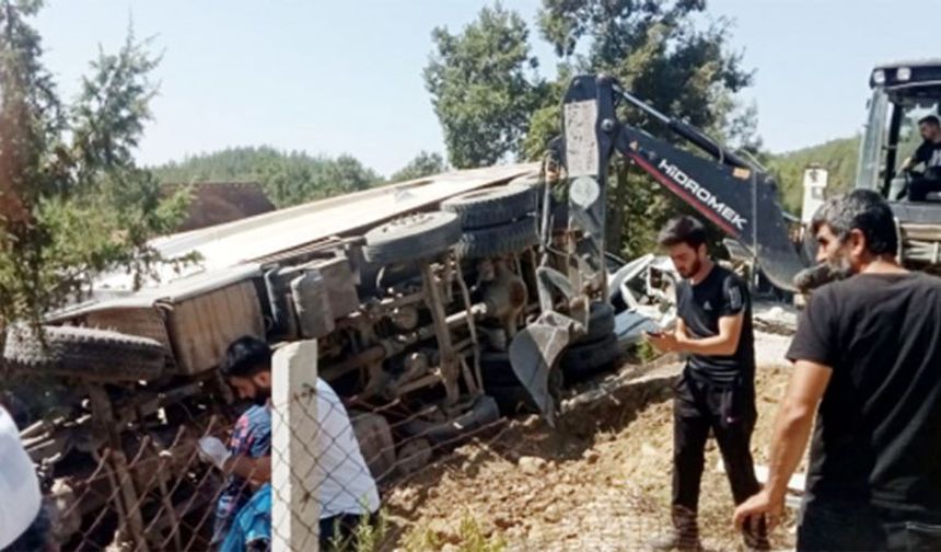 Kahramanmaraş'ta Kamyon Dehşeti: Fren Arızası mı, Yolun Kayganlığı mı? 5 Ölü, 25 Yaralı